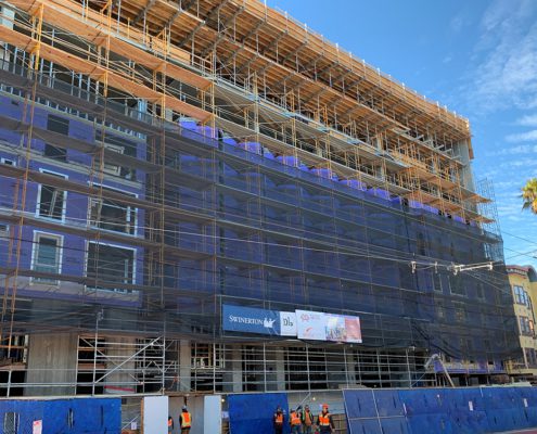 Exterior shot of La Fenix at 1950 topping out 9th story