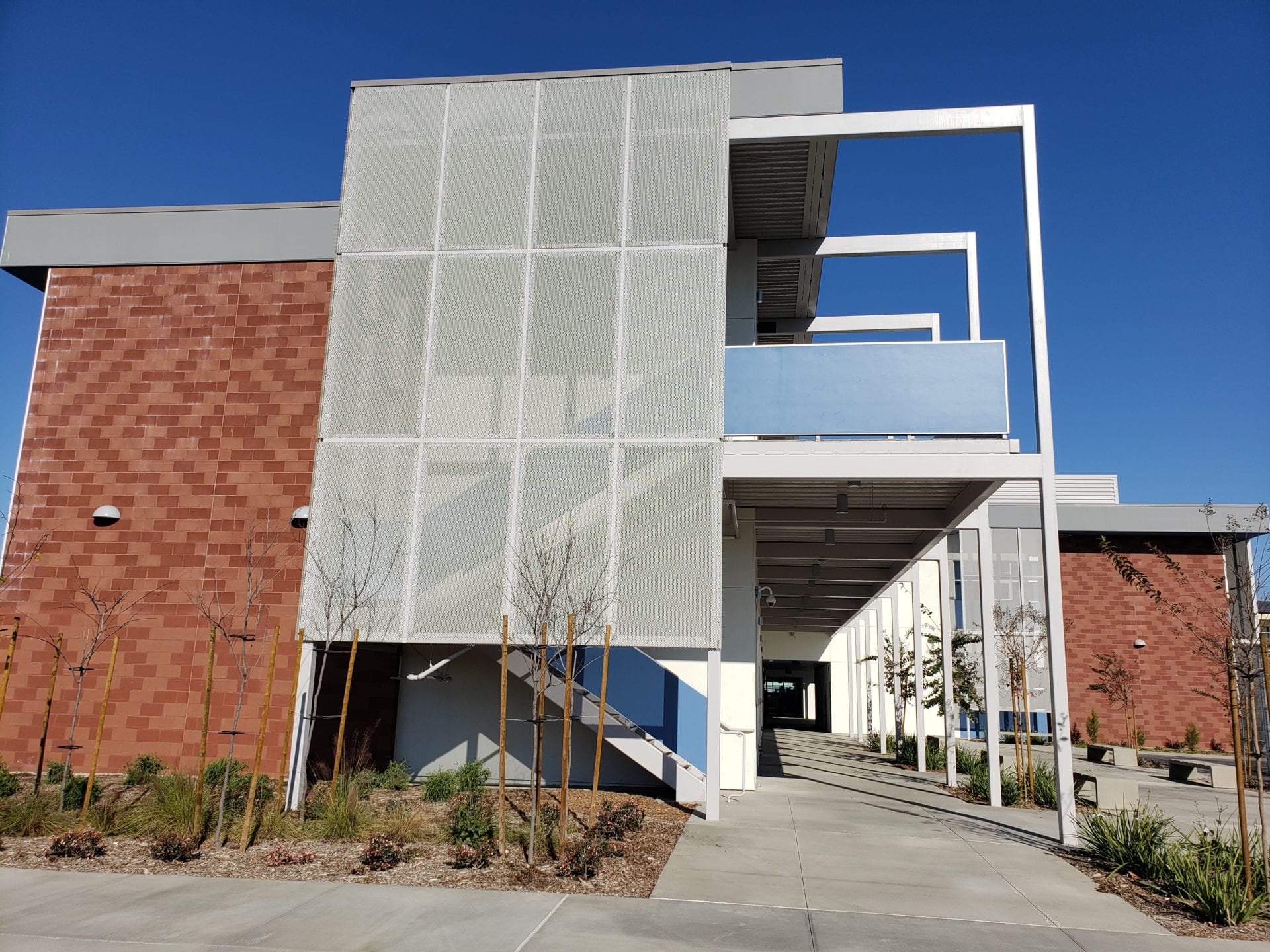 Swinerton Completes New Building for Long Beach Unified School District