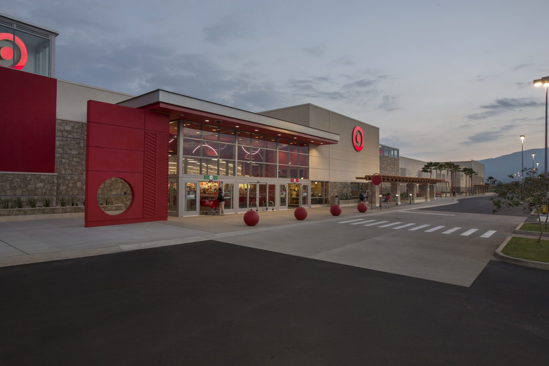 Target Kahului - Swinerton